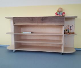 Kindergartenmöbel nach Maß Birkenmultiplex